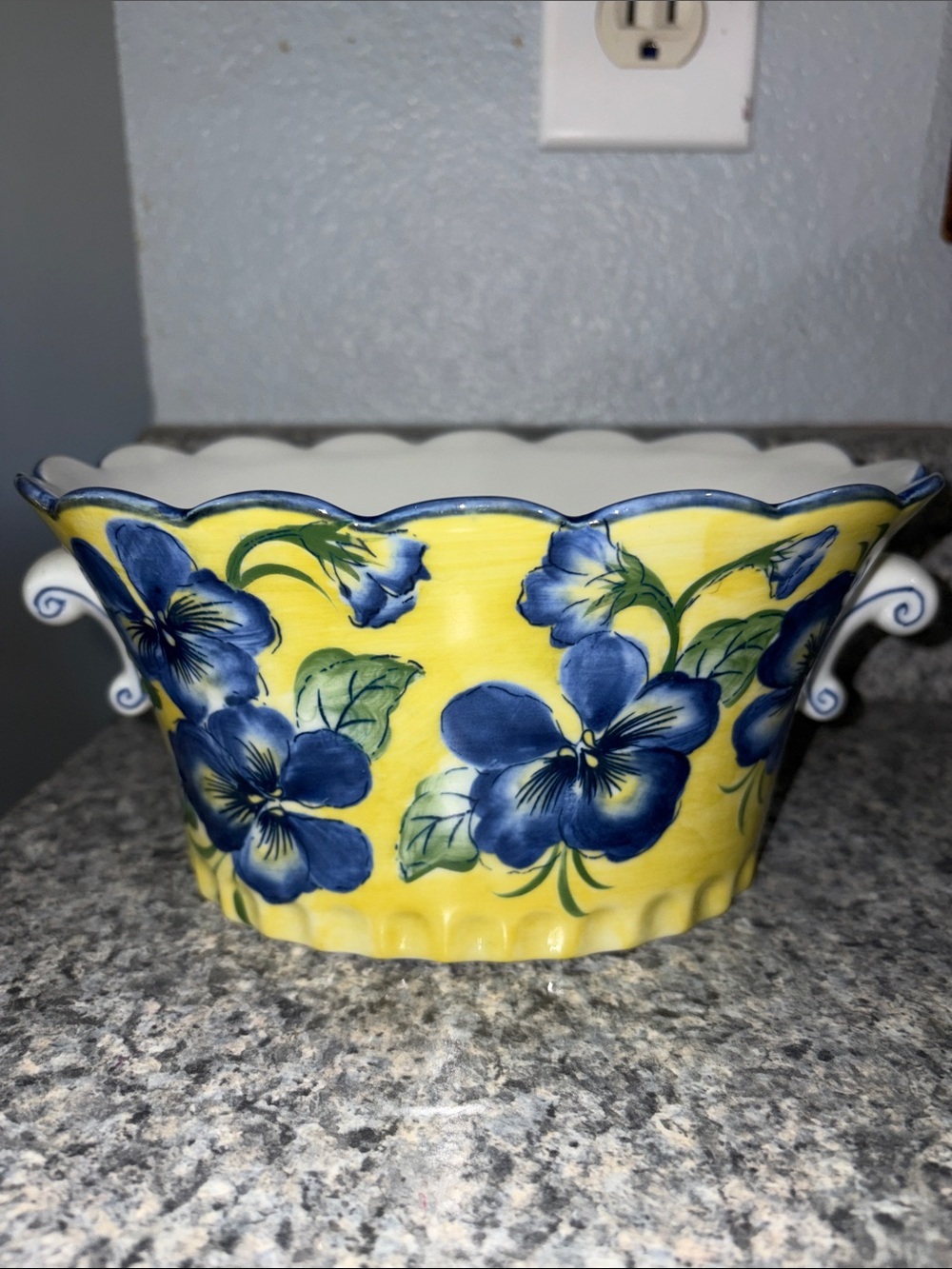 Vintage Rare floral ceramic cachepot/ planter